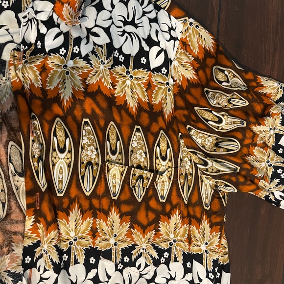Vintage Aloha Hut Hawaiian Shirt Size L Short Sleeve Surfboard Print 100% Rayón - Picture 9 of 14